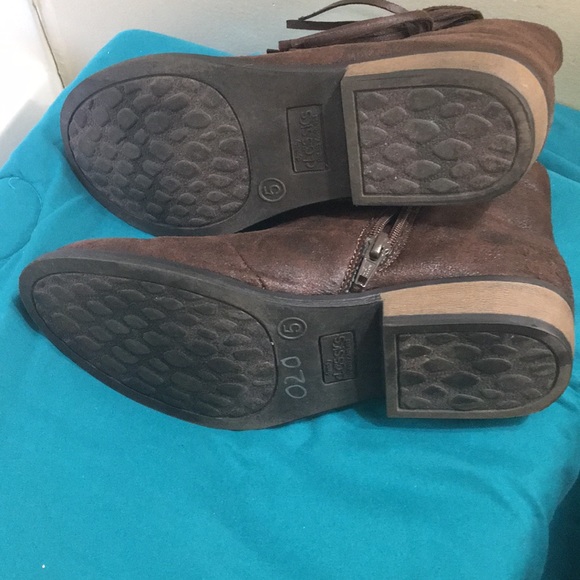 Booties - Picture 3 of 5